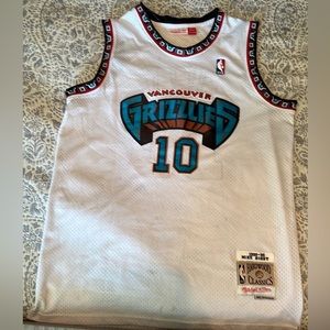 Mitchell & Ness Vancouver Grizzlies Bixby Jersey